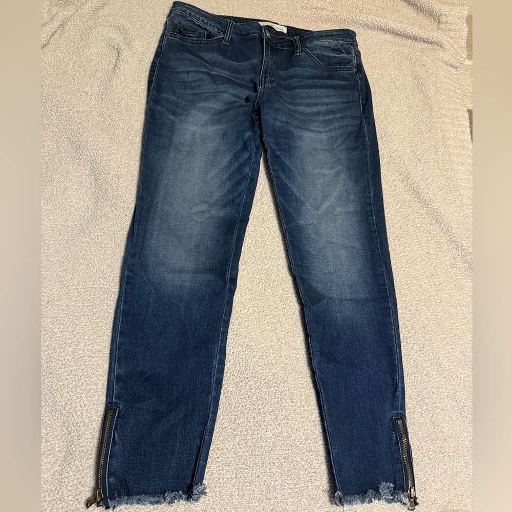KanCan ankle zip jeans